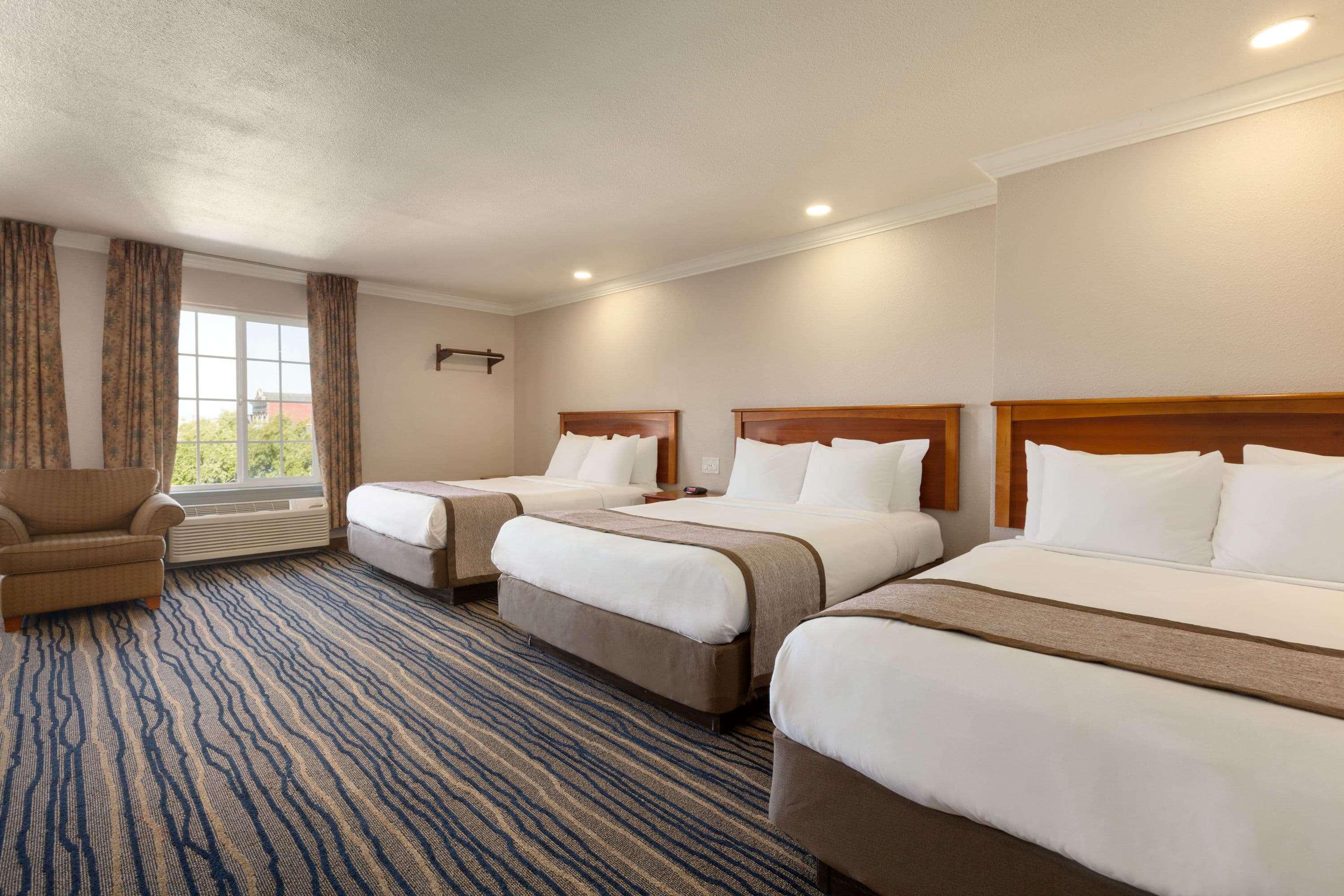 Days Inn By Wyndham Eureka Ca Eksteriør billede