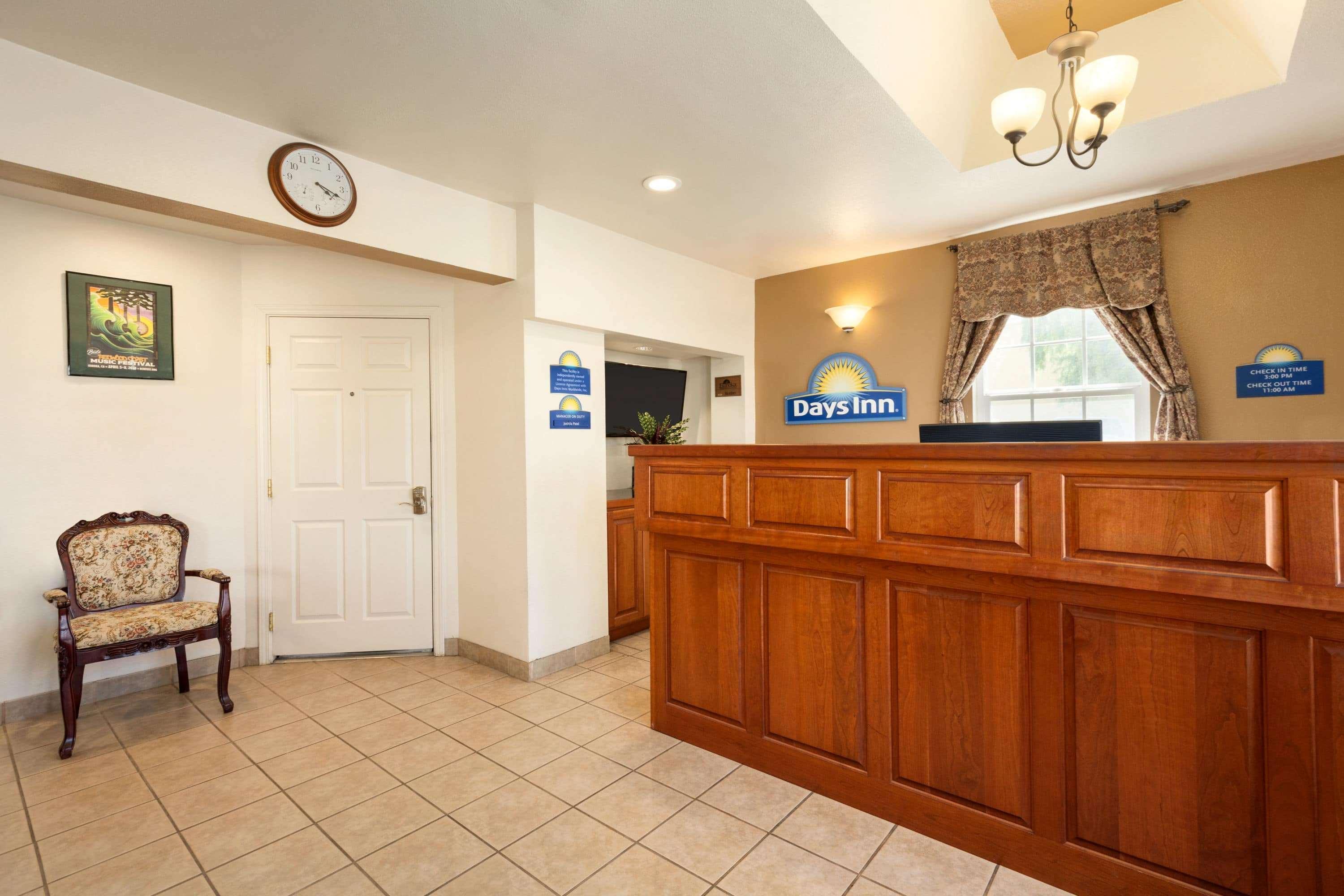 Days Inn By Wyndham Eureka Ca Eksteriør billede