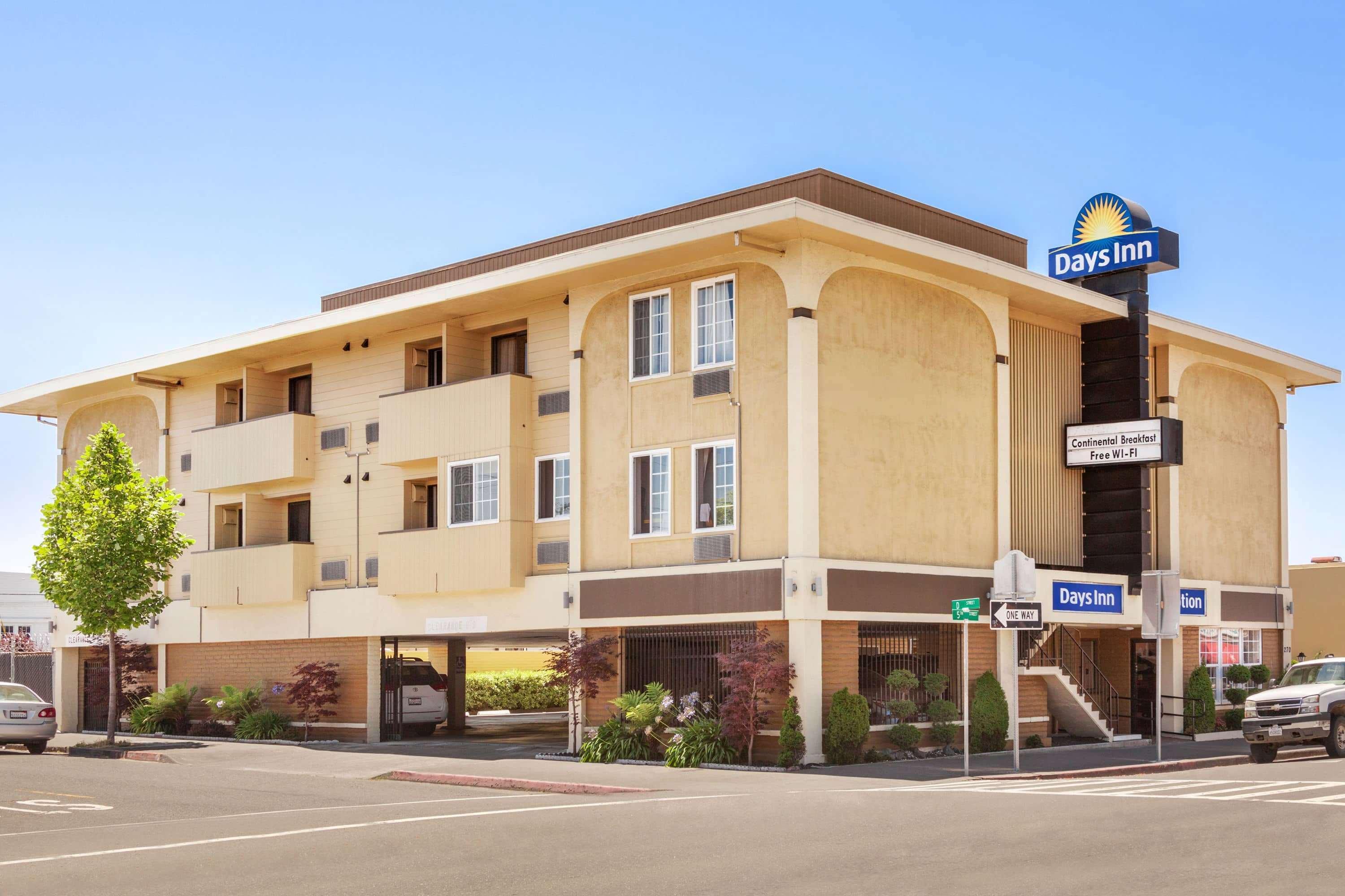 Days Inn By Wyndham Eureka Ca Eksteriør billede