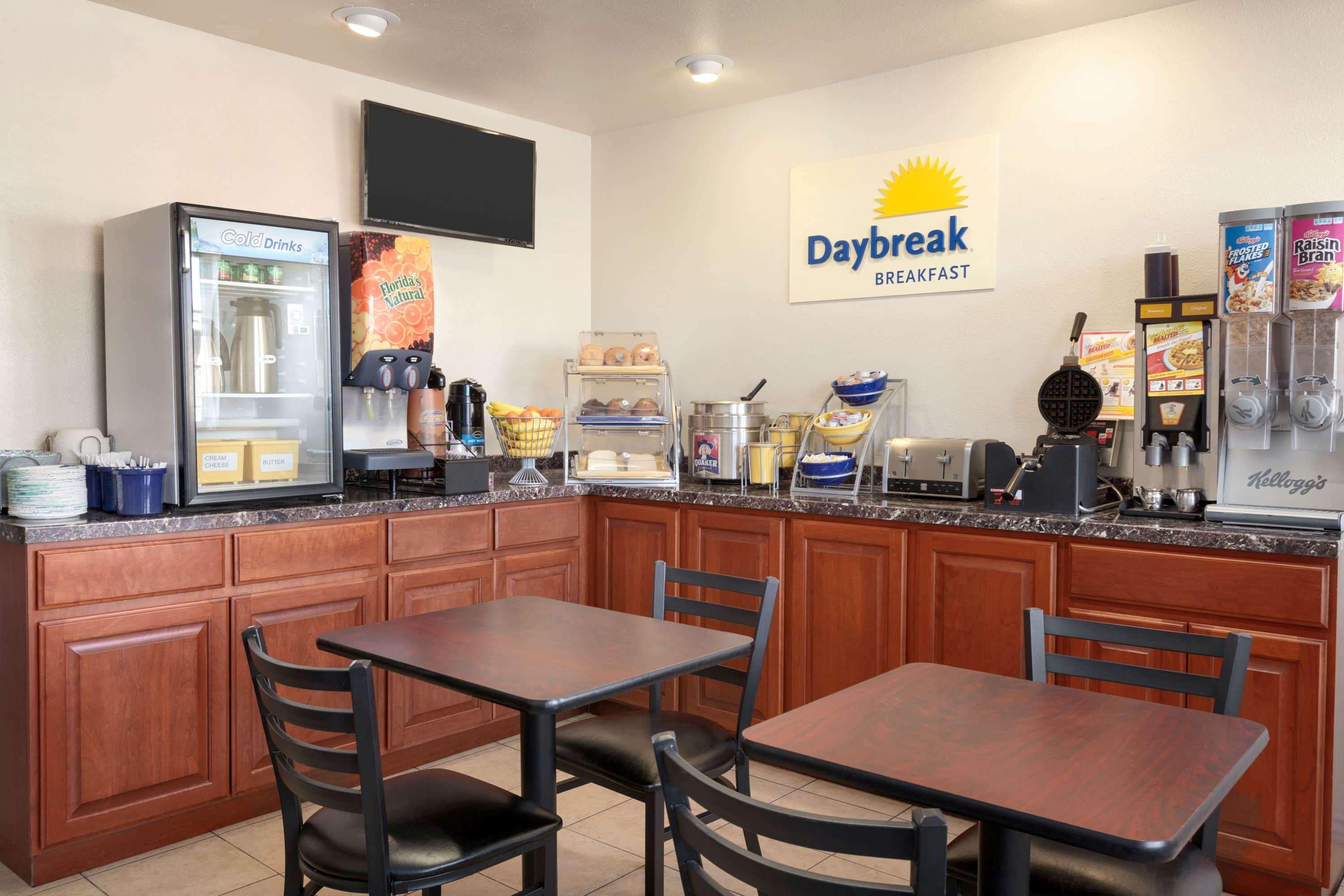 Days Inn By Wyndham Eureka Ca Eksteriør billede