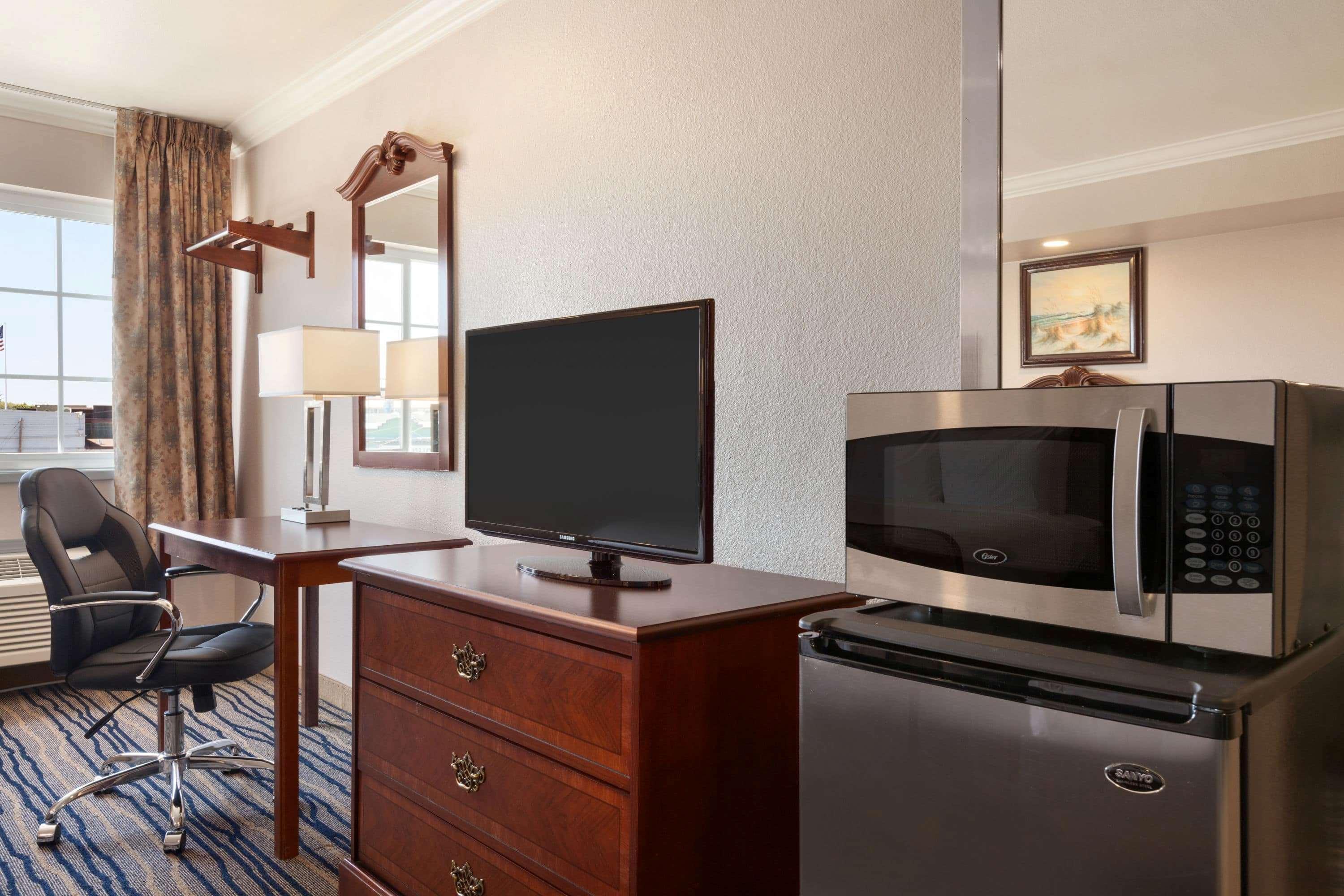 Days Inn By Wyndham Eureka Ca Eksteriør billede