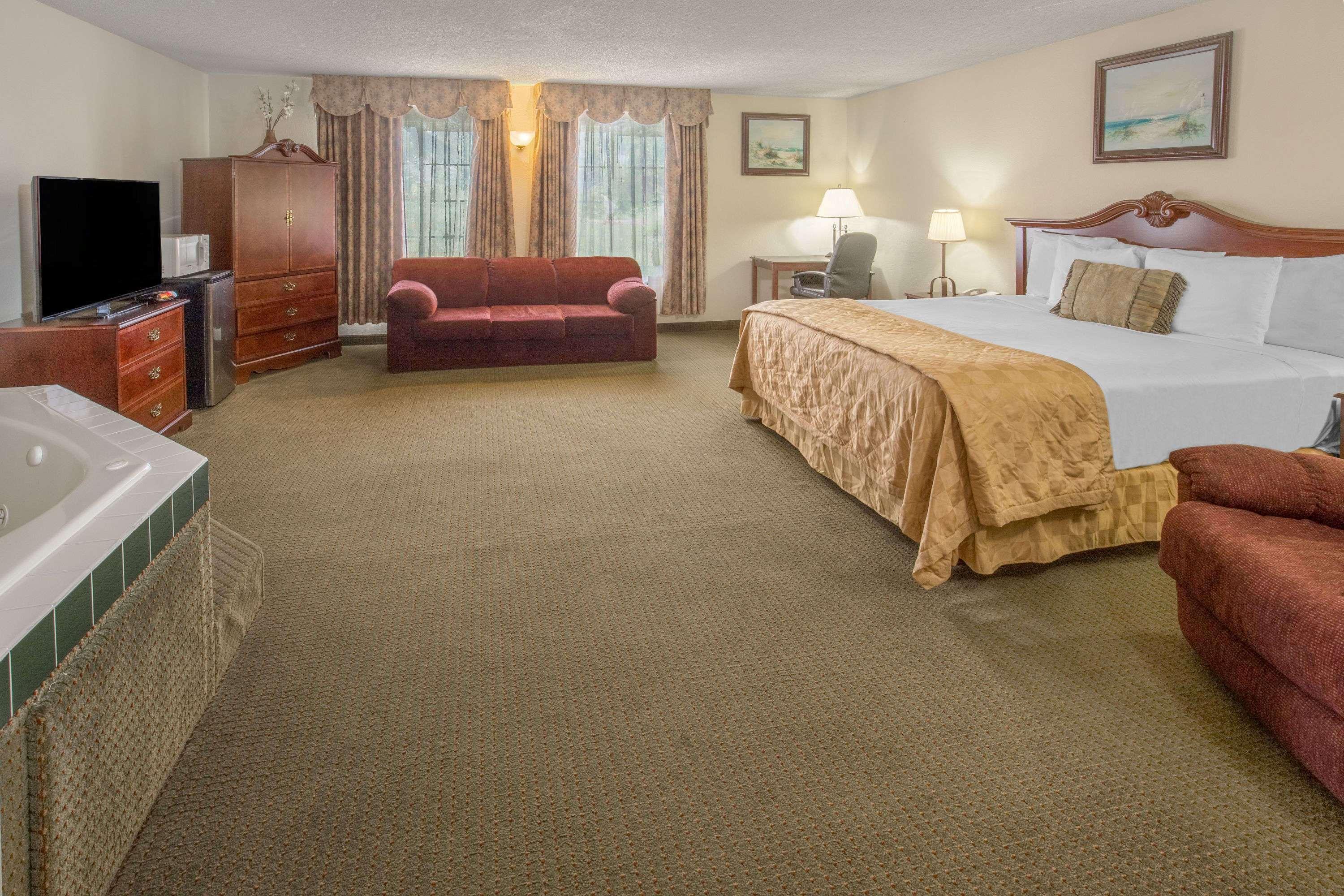 Days Inn By Wyndham Eureka Ca Eksteriør billede