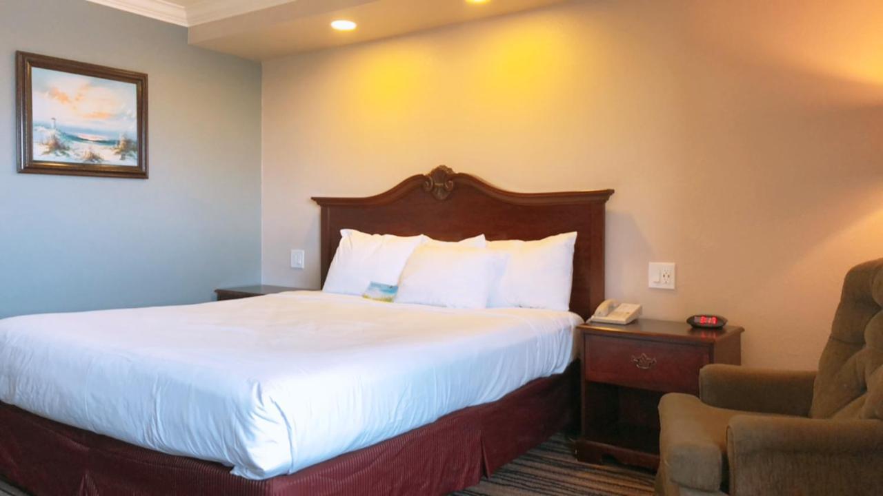 Days Inn By Wyndham Eureka Ca Eksteriør billede